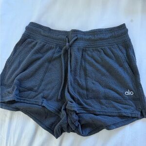ALO Yoga Women's Dark Gray Athletic Shorts